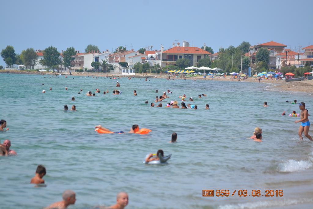 Apartments Dimitra Paralia Dionysiou Buitenkant foto