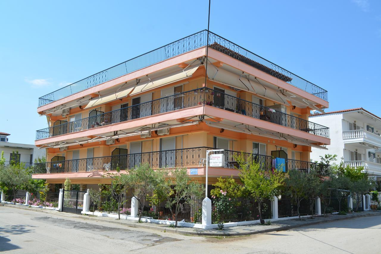 Apartments Dimitra Paralia Dionysiou Buitenkant foto