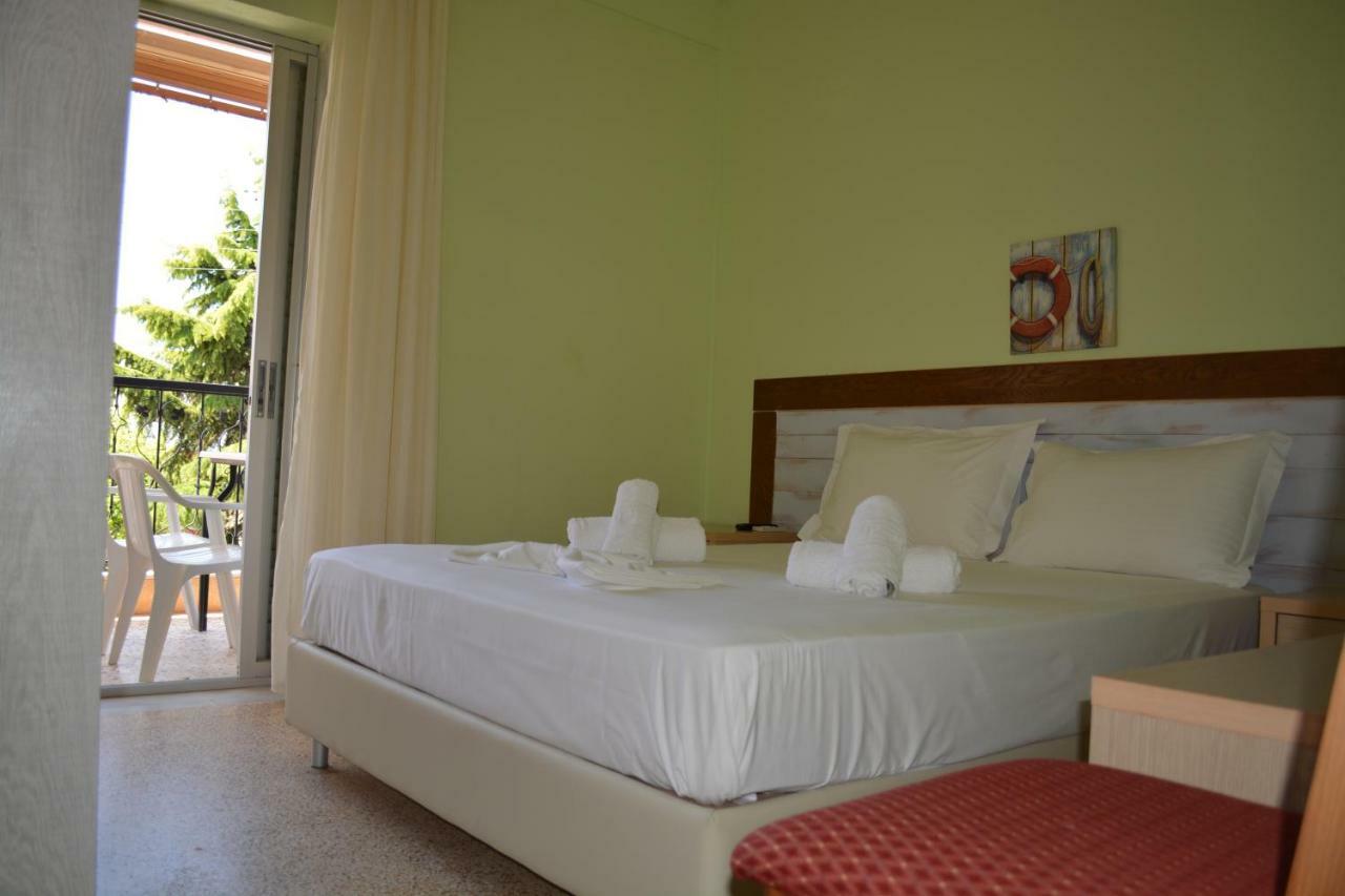 Apartments Dimitra Paralia Dionysiou Buitenkant foto